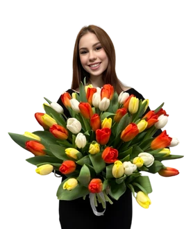 101 тюльпан mix с атласной лентой