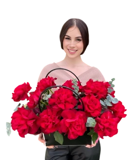 Композиция из 15 красных роз в сумочке.