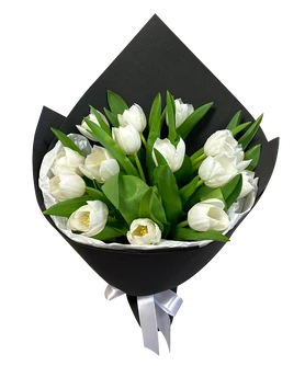 15 белых тюльпанов в фоамиране